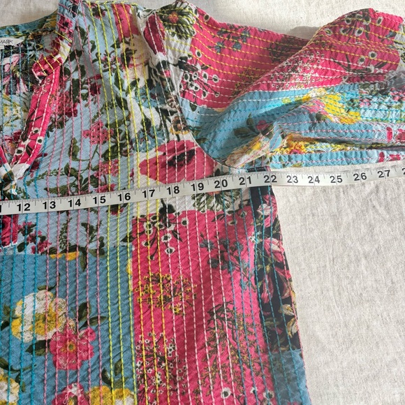 John Mark Multicolor patchwork kantha style Floral split neck 3/4 Sleeve Top - Picture 12 of 14
